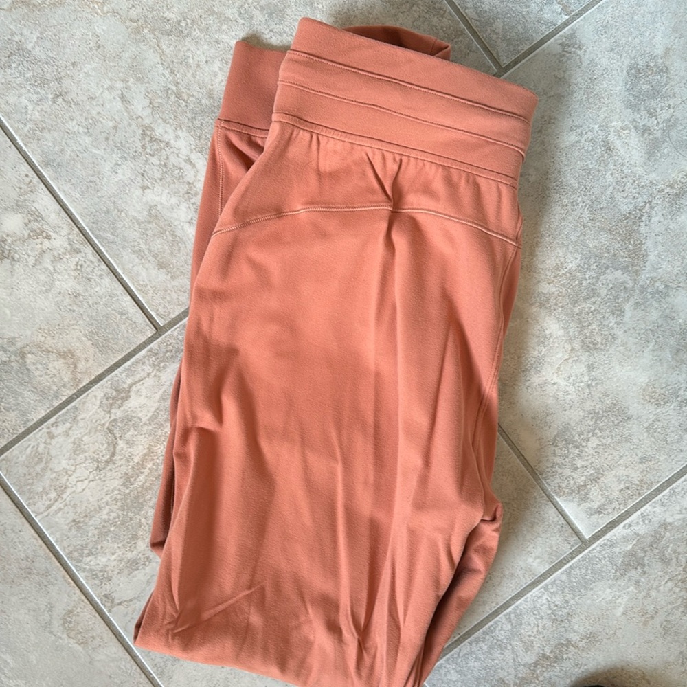 Lululemon never worn joggers